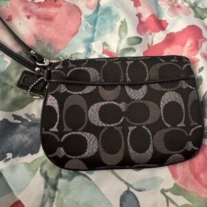 Wristlet